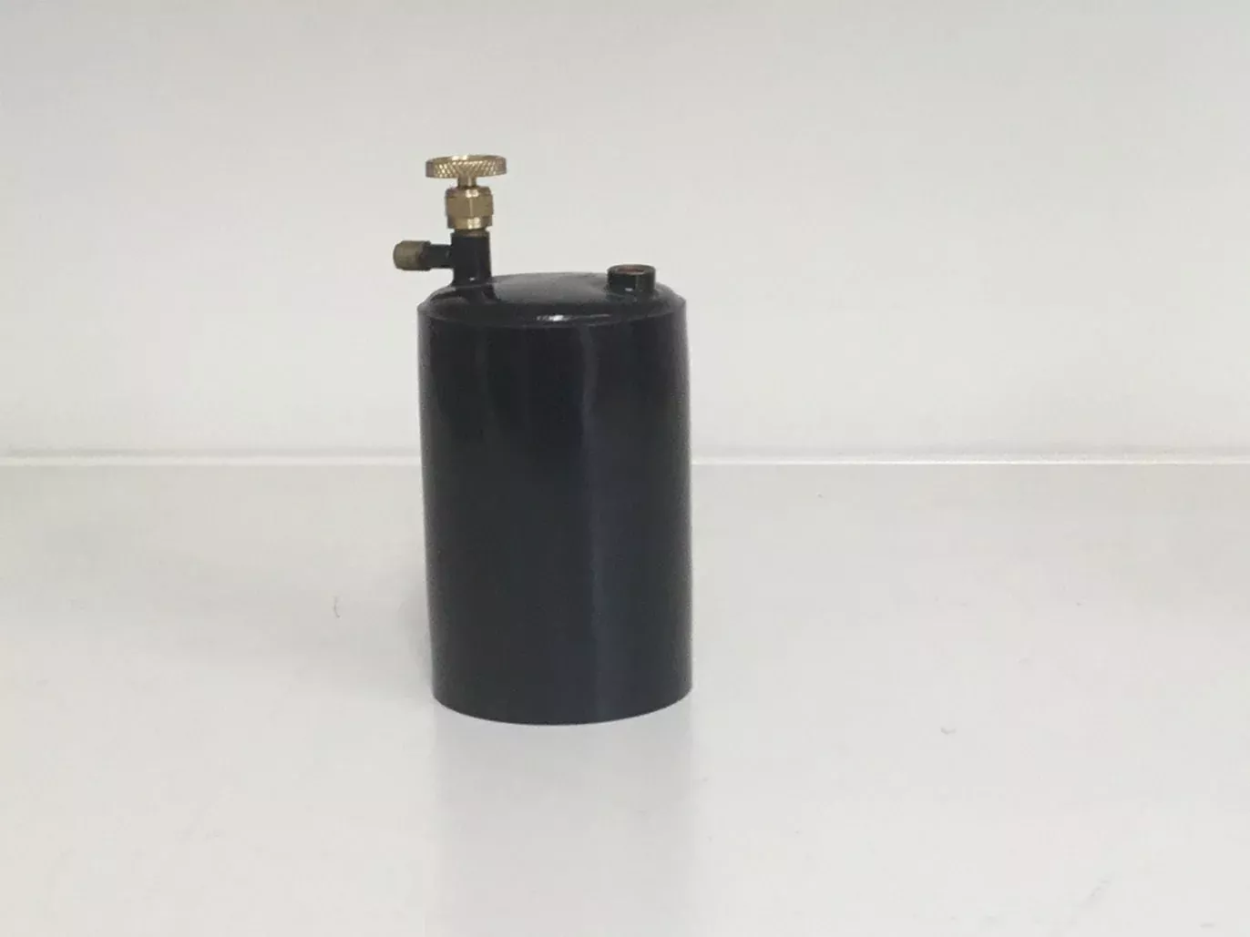 BIX 016U - Tall - Refillable Gas Tank - Standard Vertical